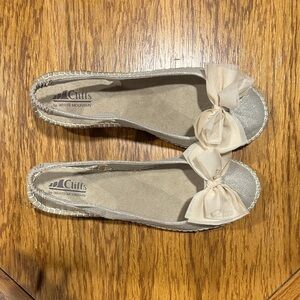 *CLIFFS WHITE MOUNTAIN* Beige Espadrille Flats w/ Bow Size 11